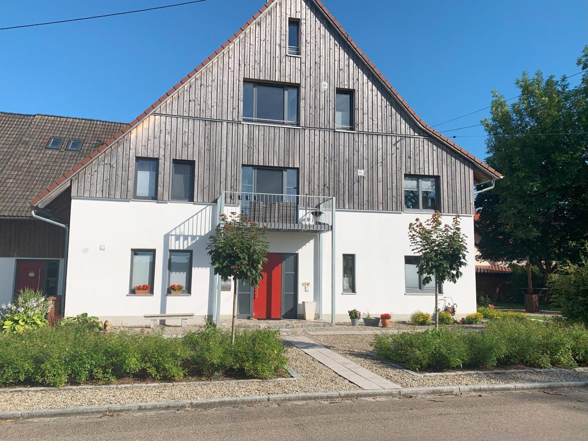 Fe Wo Brunnen - 120 Qm - Ruhige Lage - Viel Natur- Komfortabel - Grosser Balkon Und Garten Memmingen Exteriör bild