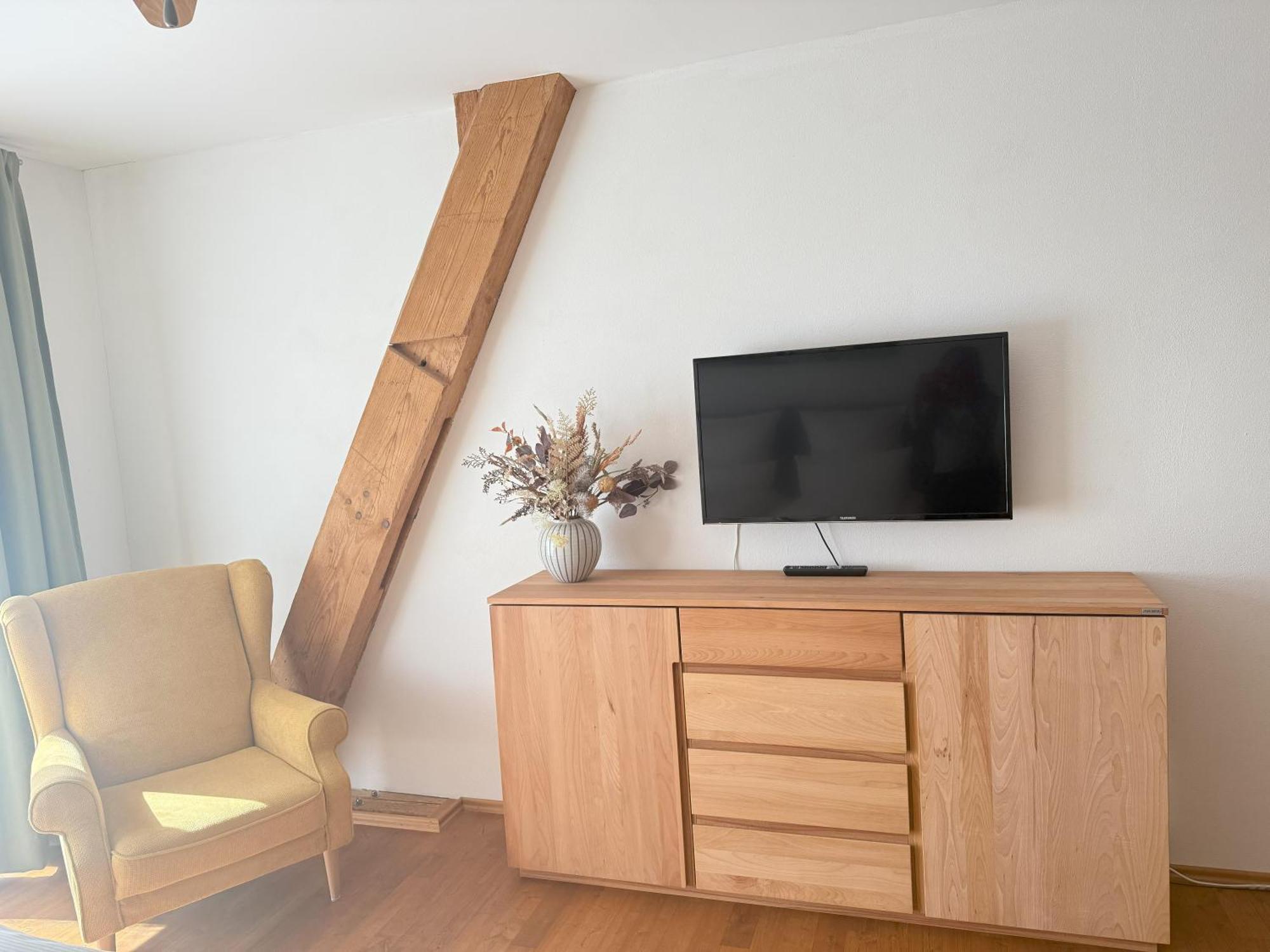 Fe Wo Brunnen - 120 Qm - Ruhige Lage - Viel Natur- Komfortabel - Grosser Balkon Und Garten Memmingen Exteriör bild